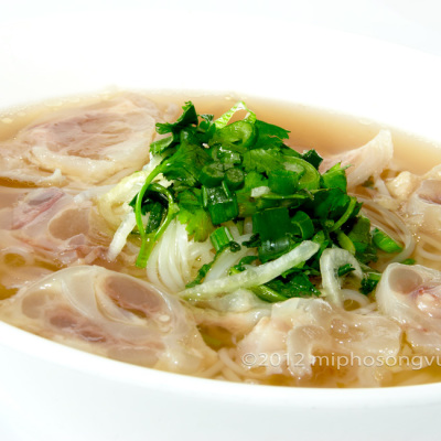 song-vu-P11-pho-gan-beef-tendon-noodle-soup