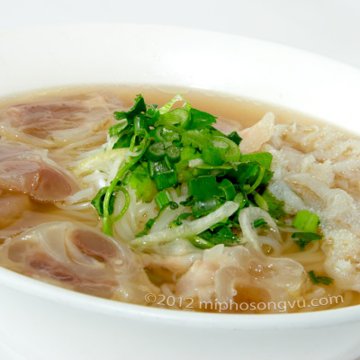 song-vu-P12-pho-gan-sach-beef-tendon-trip-noodle-soup