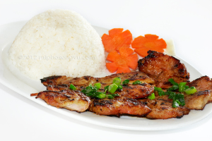 song-vu-R05-com-suon-ga-grilled-pork-chicken-rice
