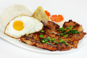 song-vu-R14-suon-ga-cha-cua-opla-grilled-pork-chicken-steamed-crab-fried-egg
