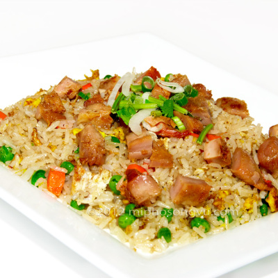 song-vu-R17-com-chien-ca-man-salted-fish-fried-rice